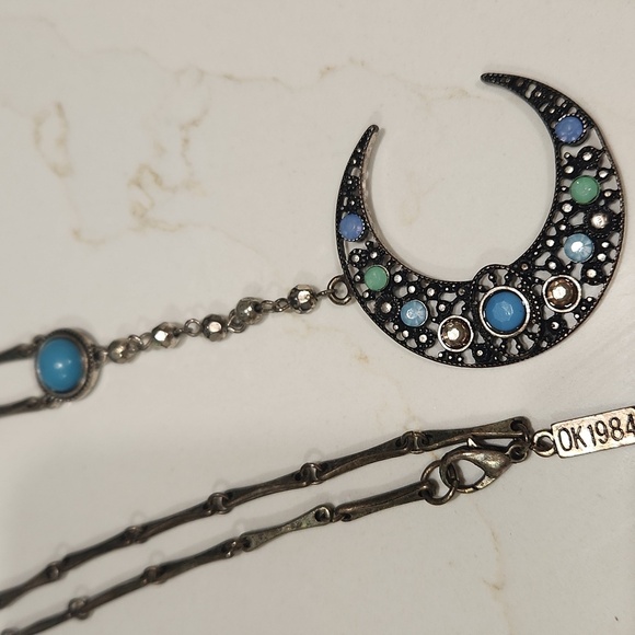 Silver Moon Pendant long Necklace with‎ turquoise details - Picture 2 of 3